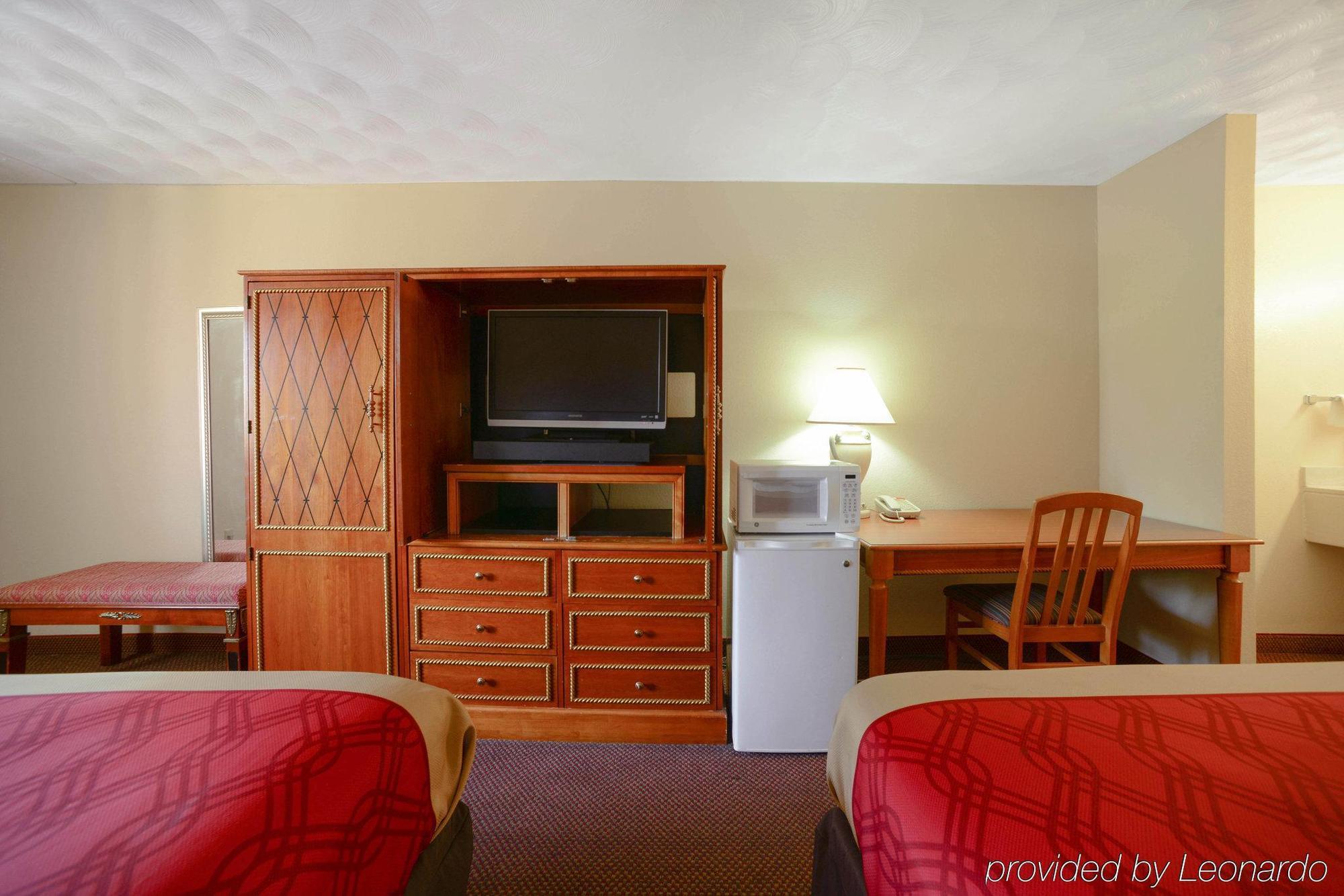 Econo Lodge Inn & Suites Carbondale Exterior foto