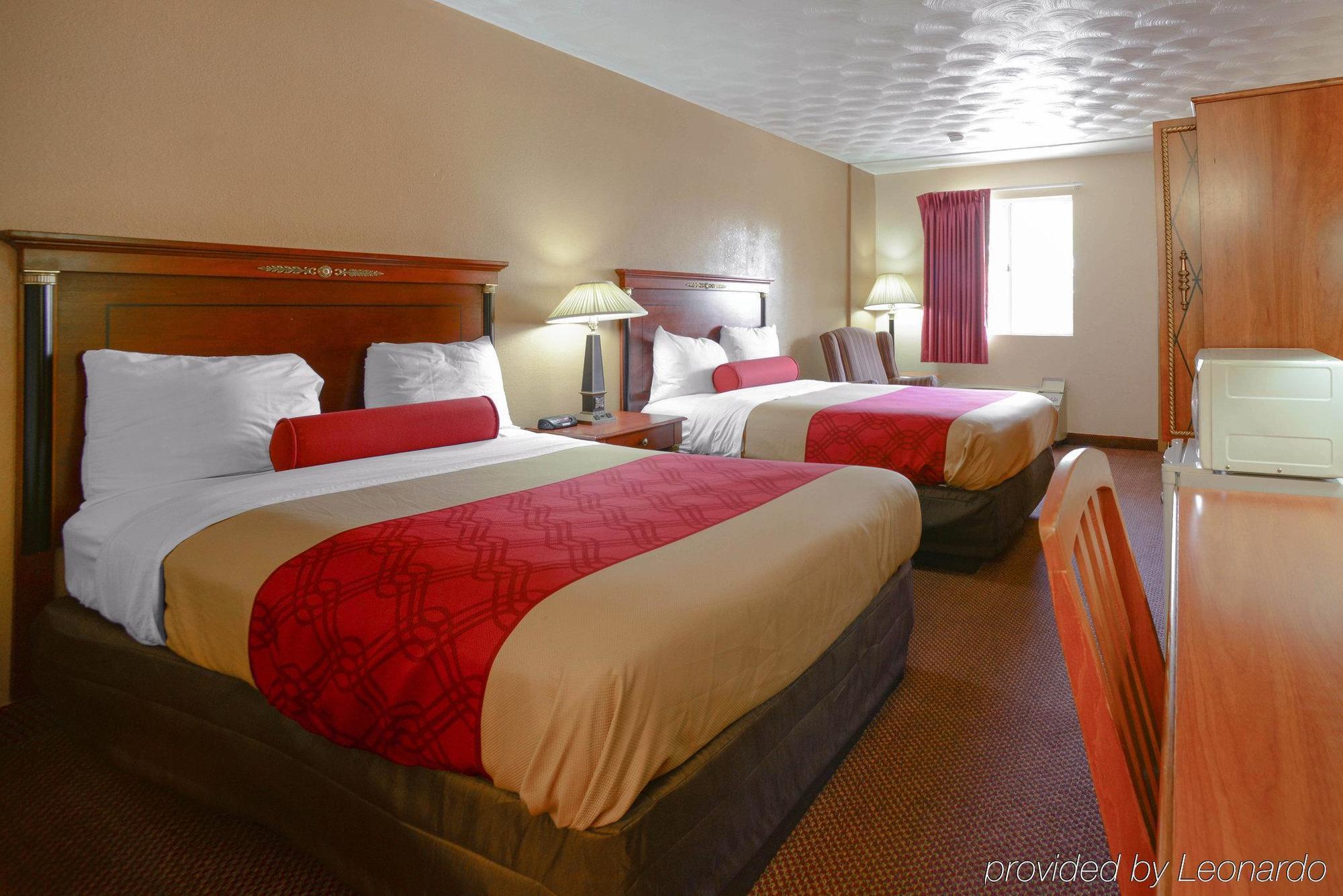 Econo Lodge Inn & Suites Carbondale Exterior foto